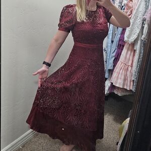 Lulu's Burgundy midi dress puff sleeves